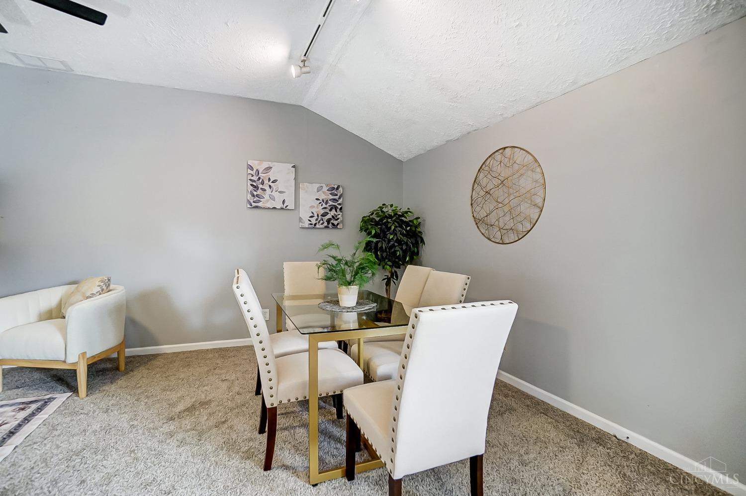 1580 Woodville Pike
