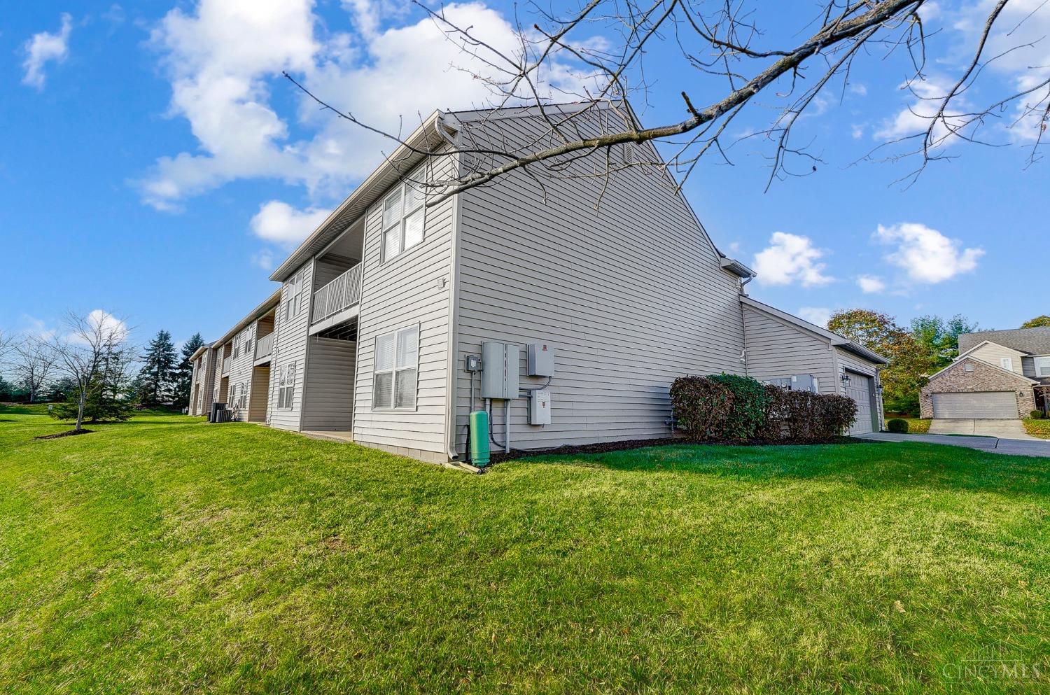 4685 Court Yard Drive