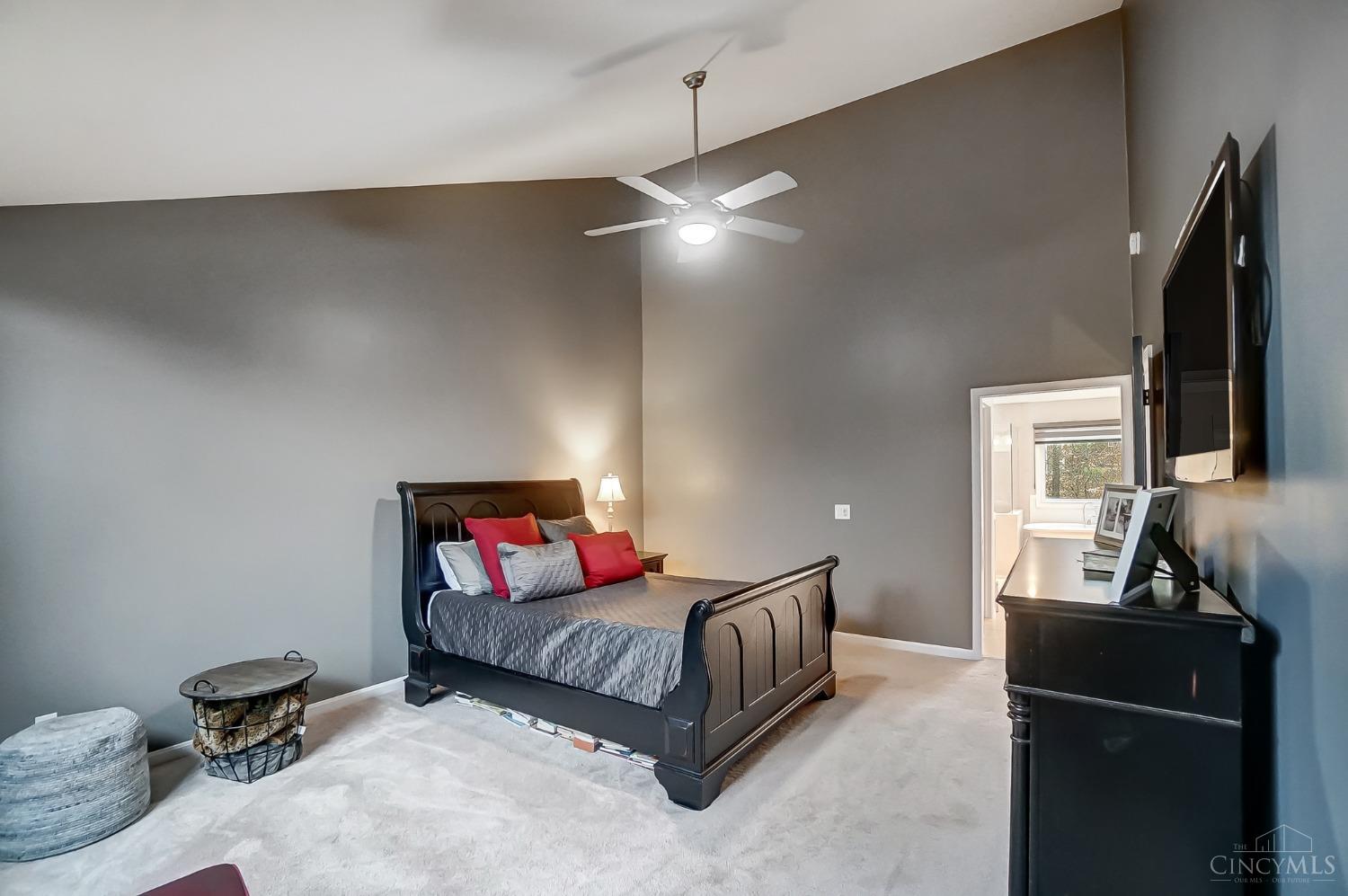 9887 Indian Springs Drive
