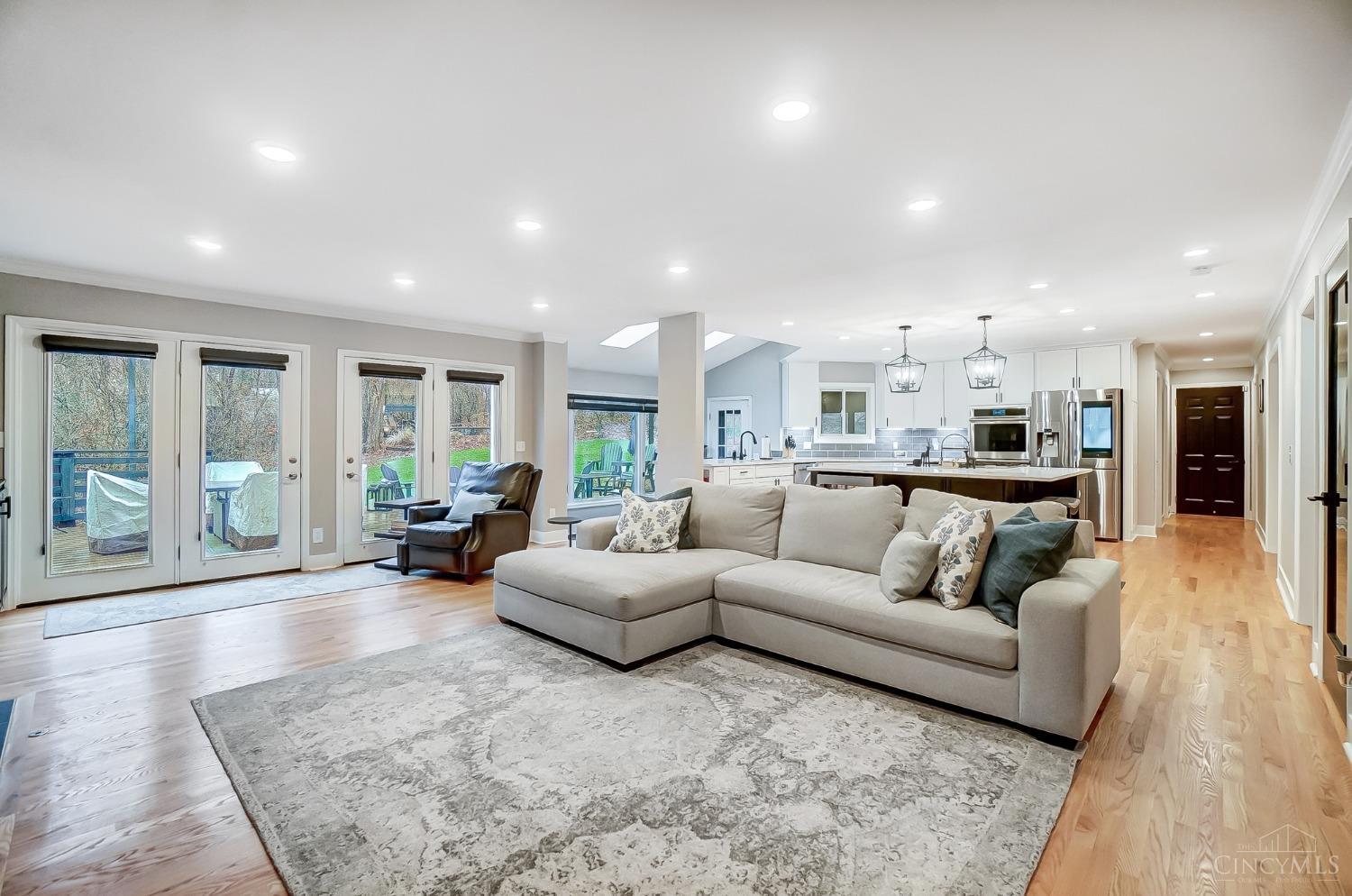 9887 Indian Springs Drive