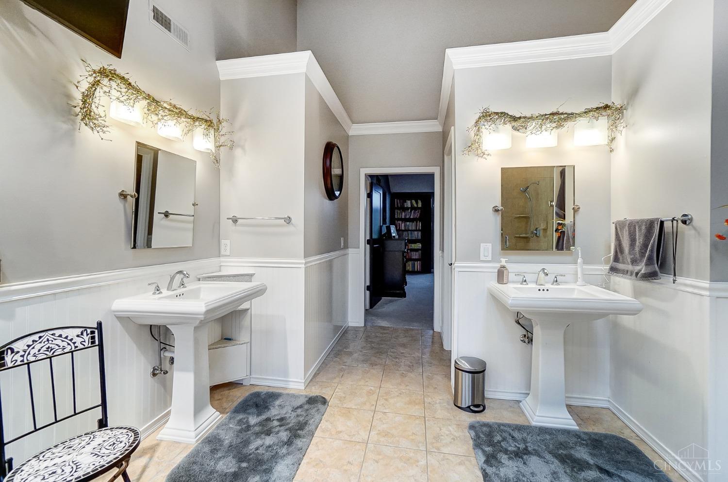 9887 Indian Springs Drive