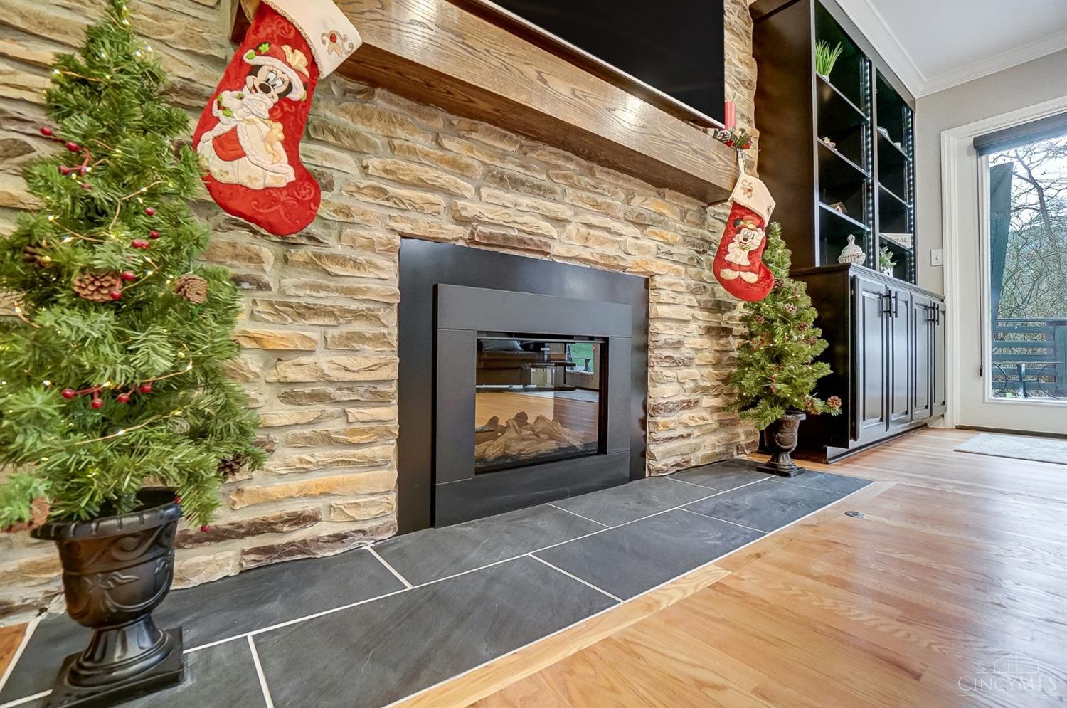 9887 Indian Springs Drive