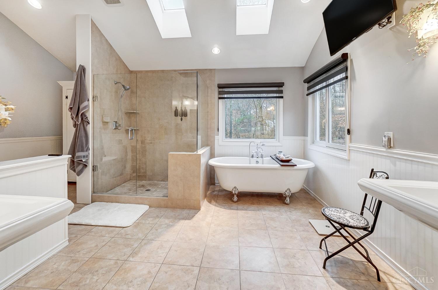 9887 Indian Springs Drive