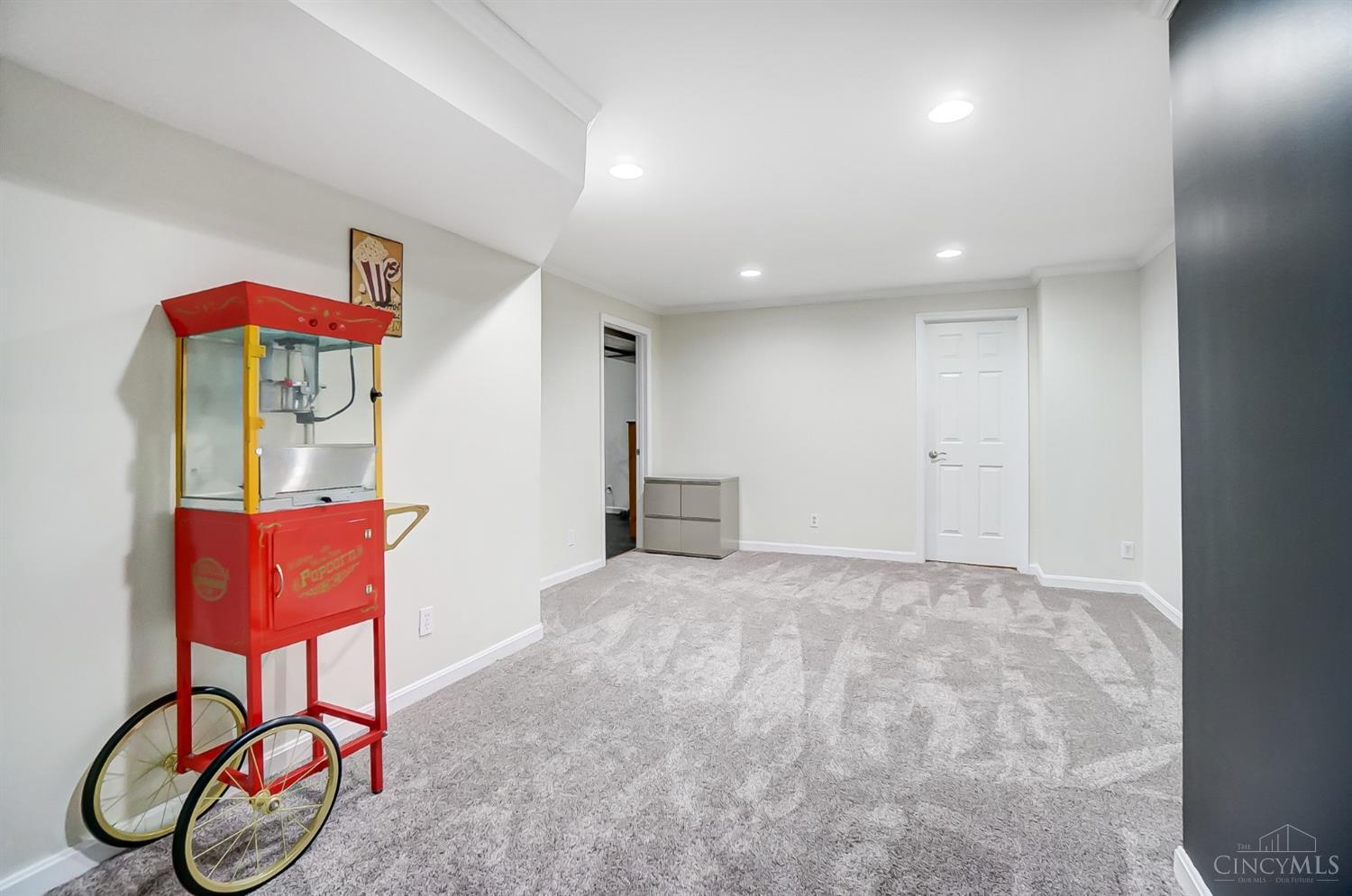 9887 Indian Springs Drive