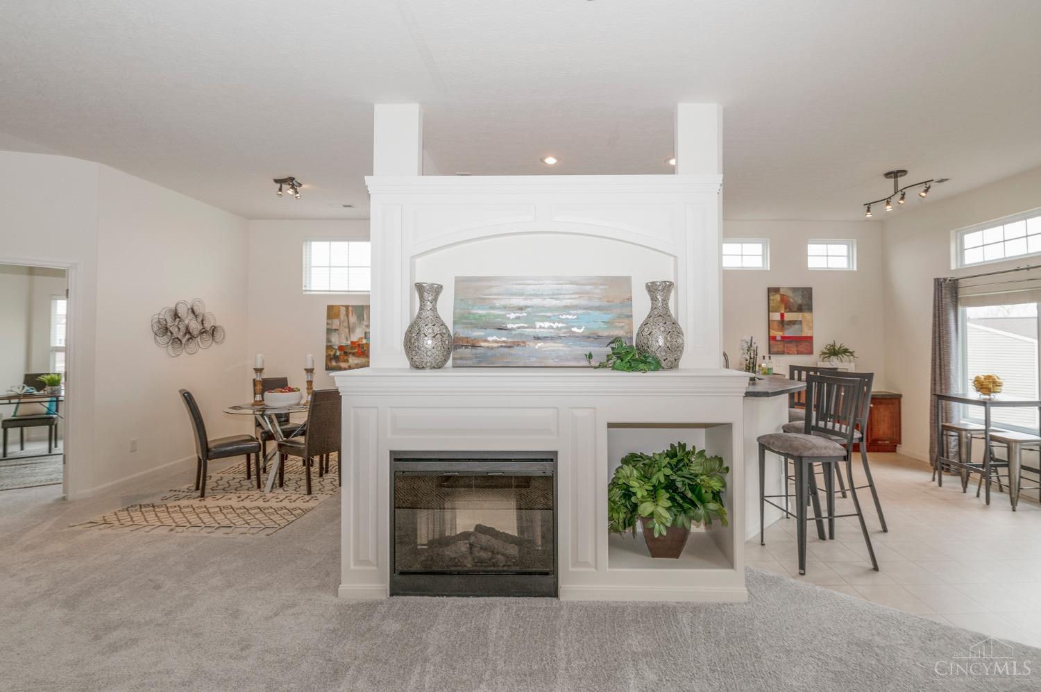 1242 Feather Trail