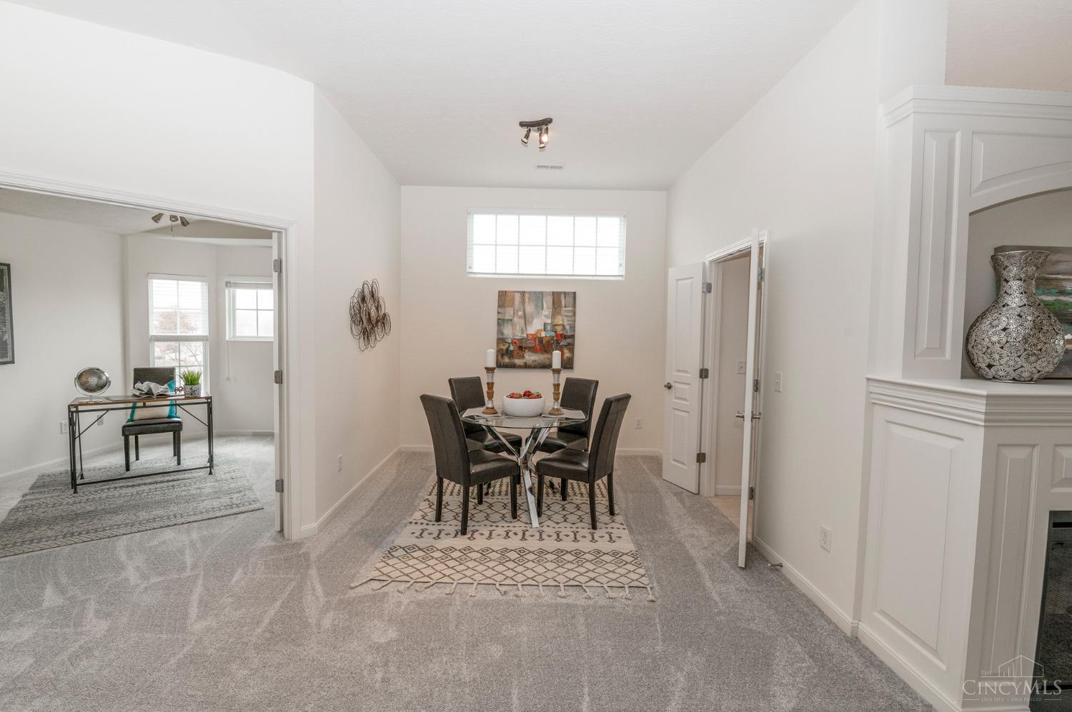 1242 Feather Trail