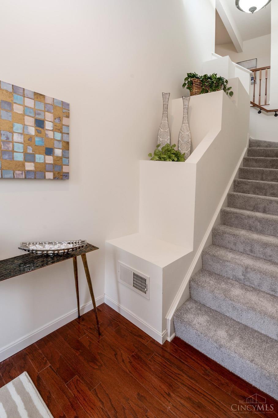 1242 Feather Trail