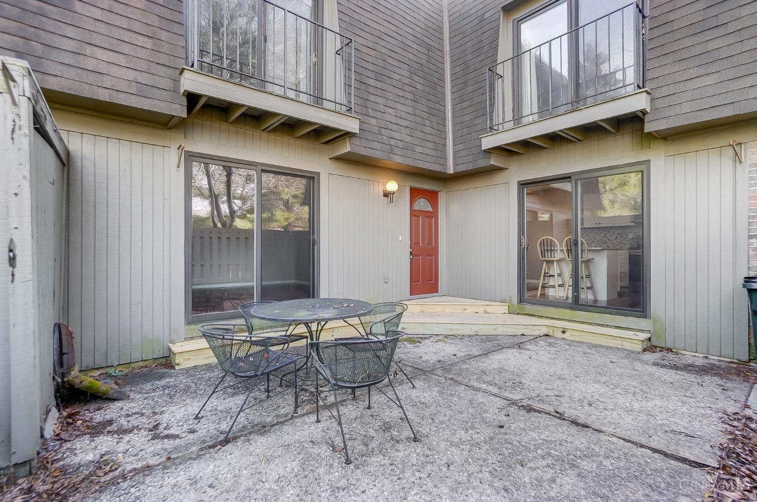 8553 Island Pines Drive