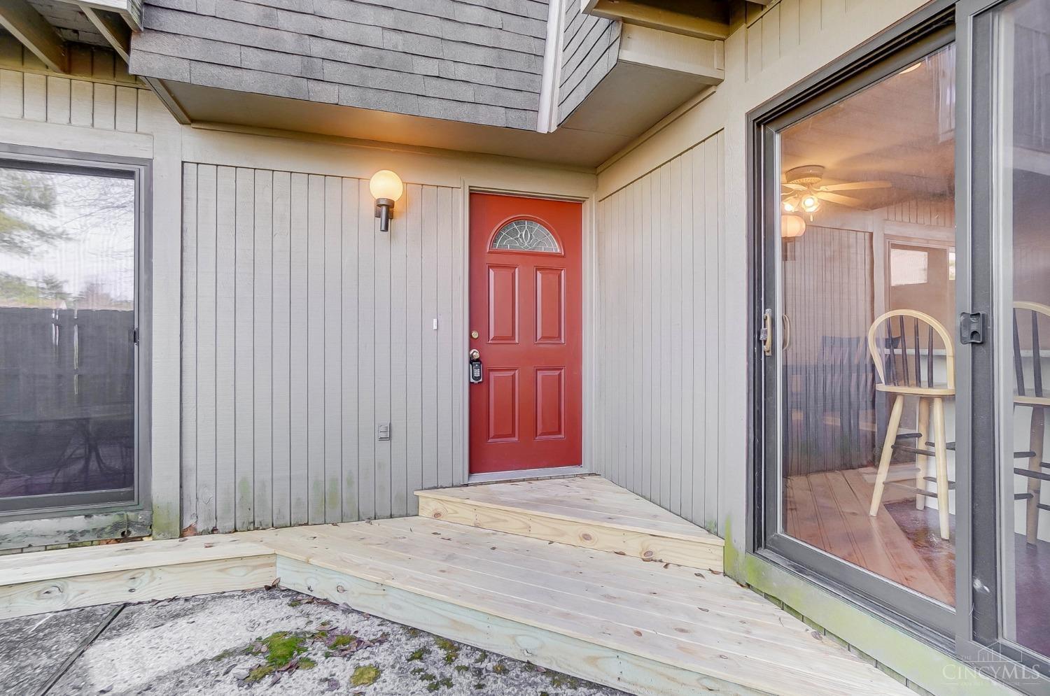 8553 Island Pines Drive