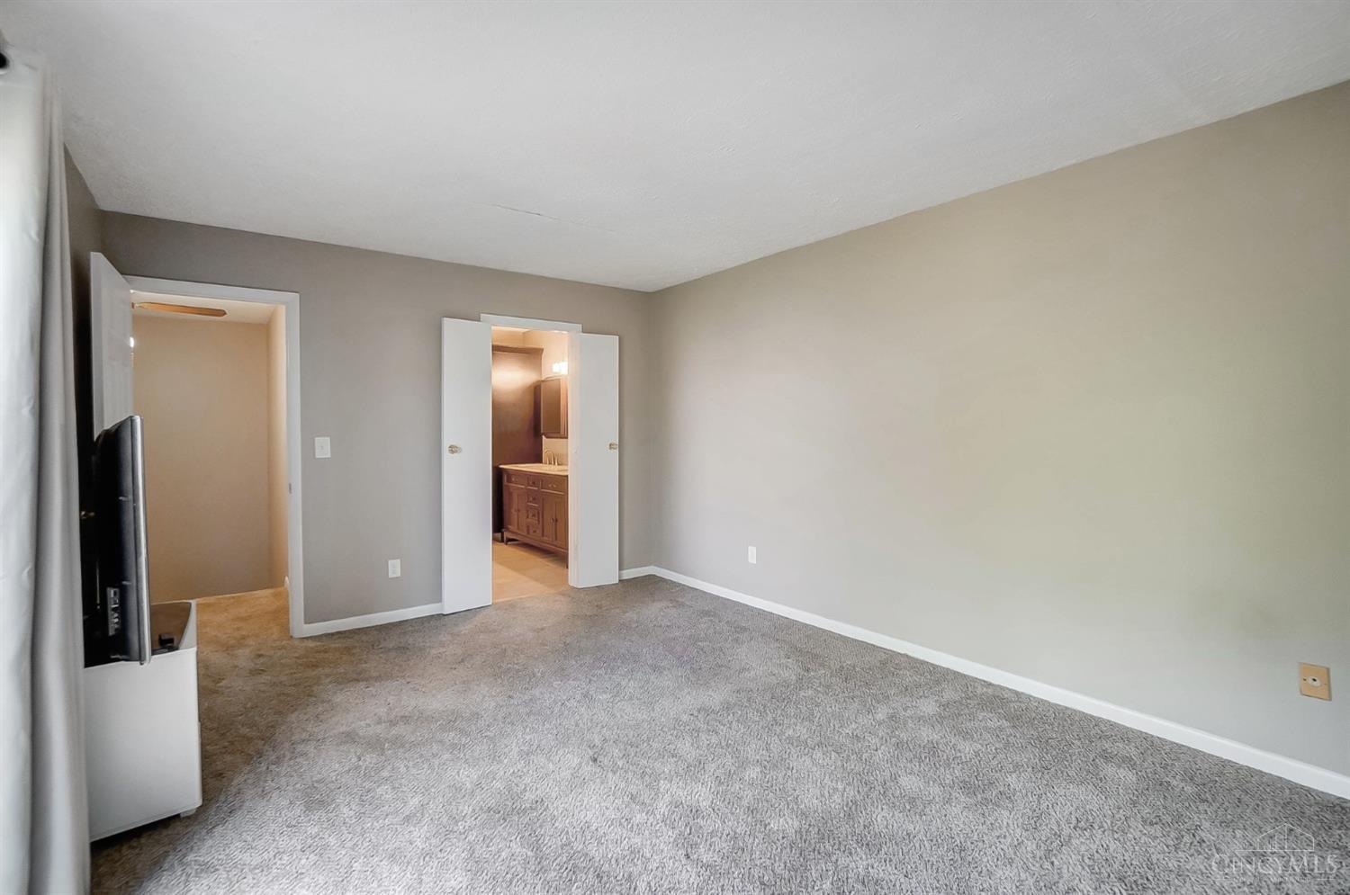 8553 Island Pines Drive