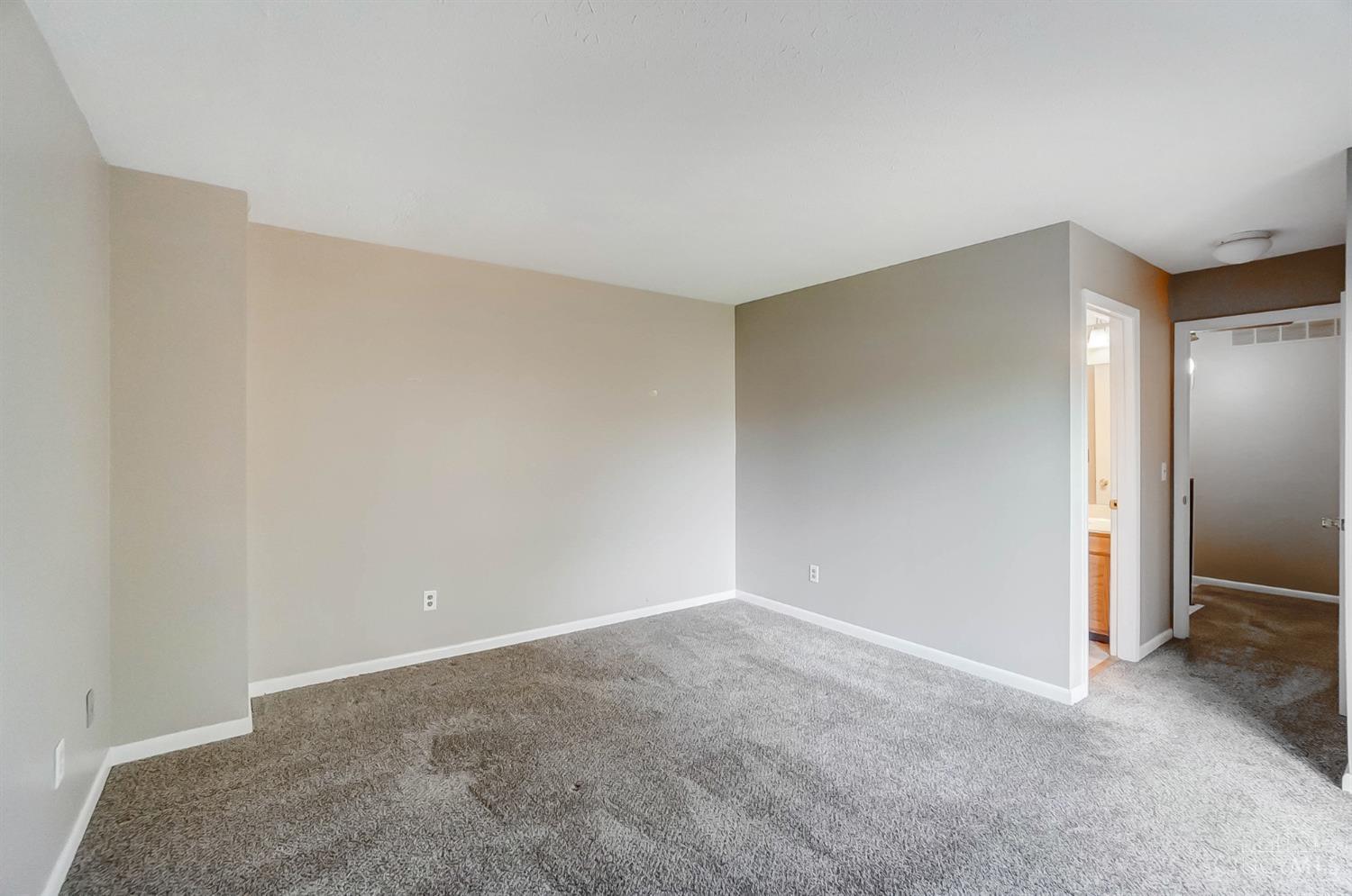 8553 Island Pines Drive