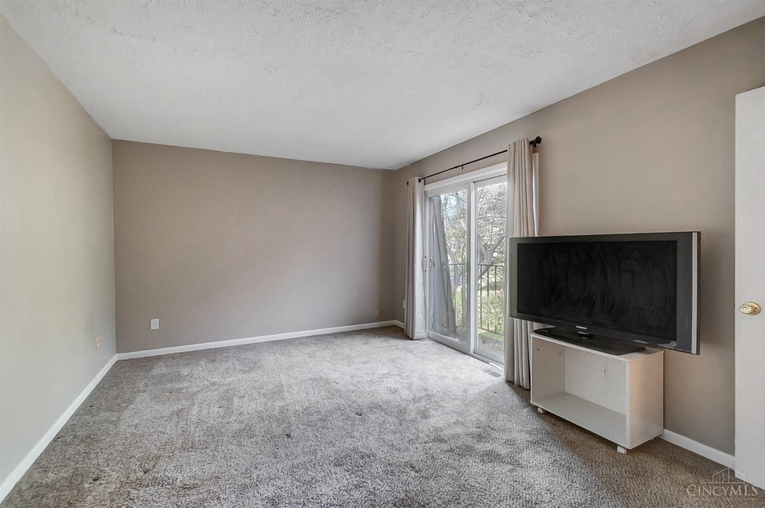 8553 Island Pines Drive
