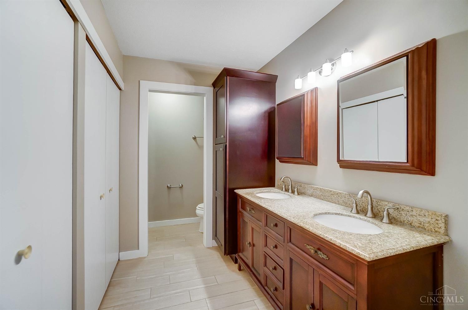 8553 Island Pines Drive