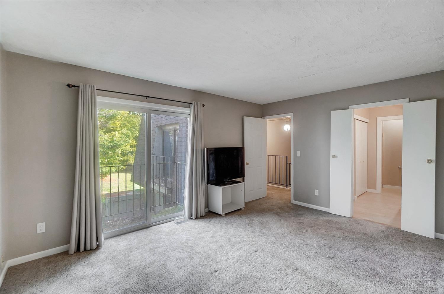 8553 Island Pines Drive