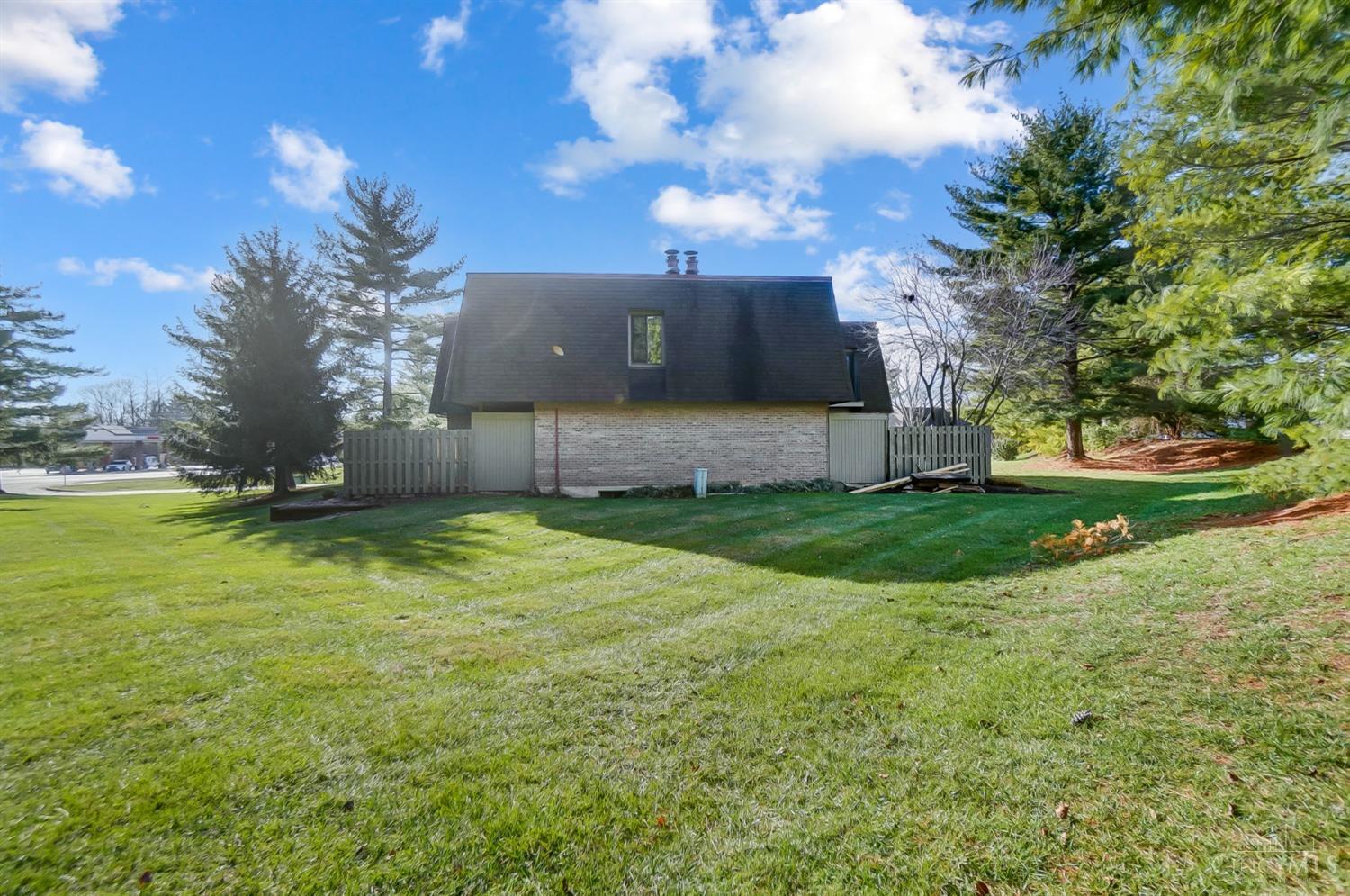 8553 Island Pines Drive