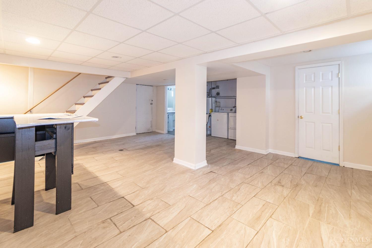 8323 Coghill Lane