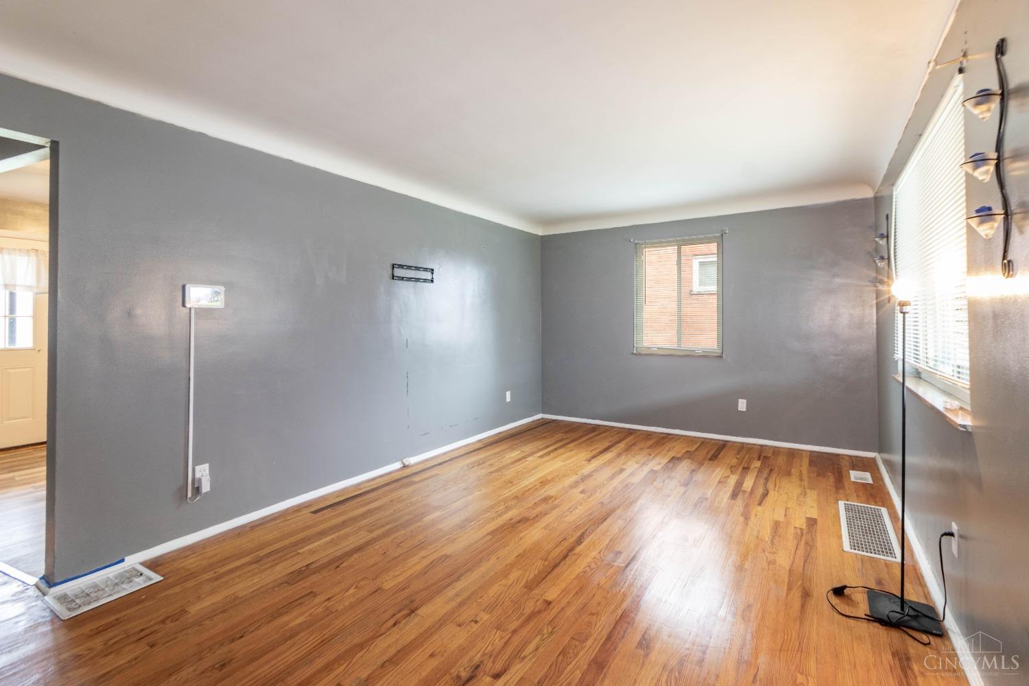 8323 Coghill Lane