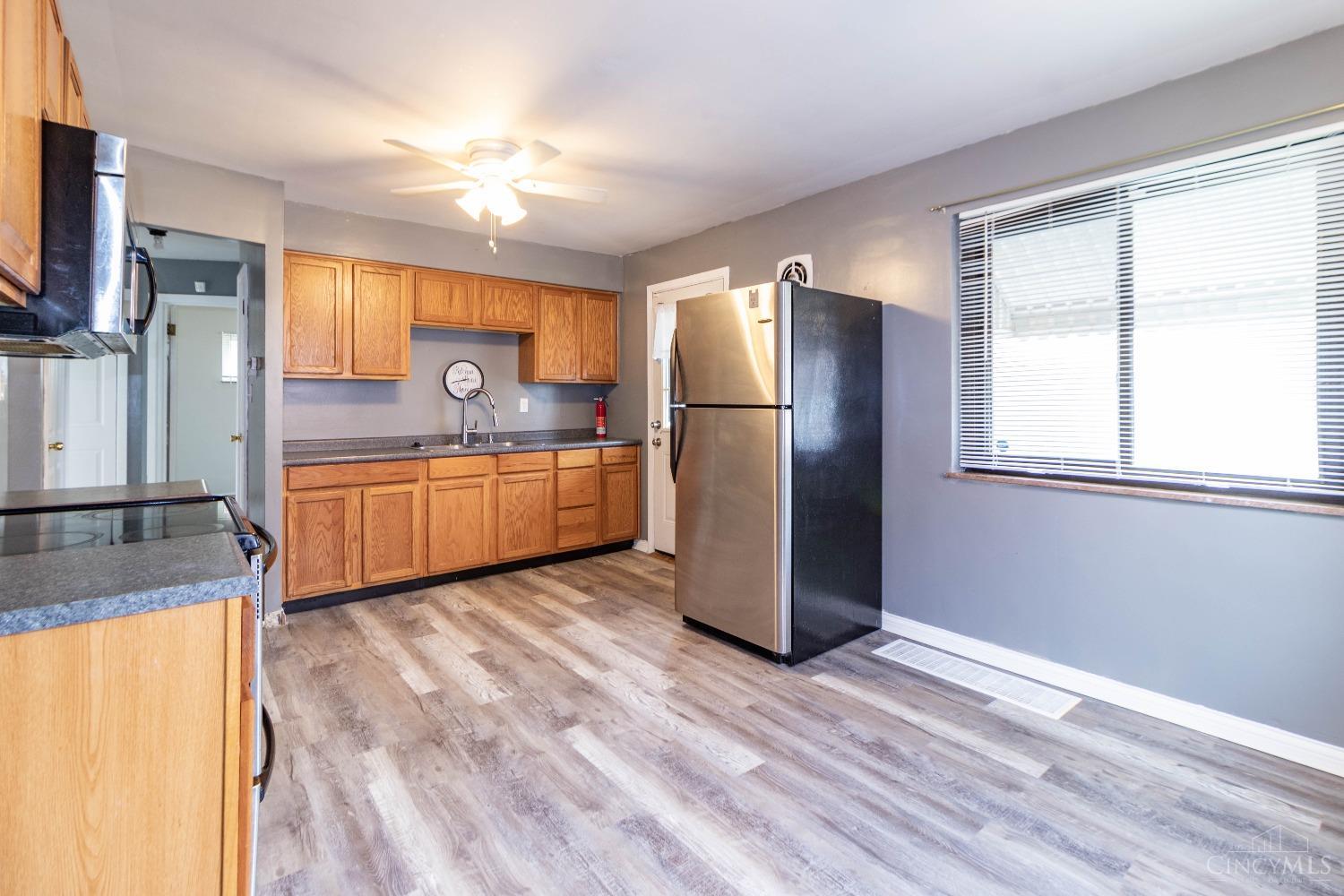 8323 Coghill Lane