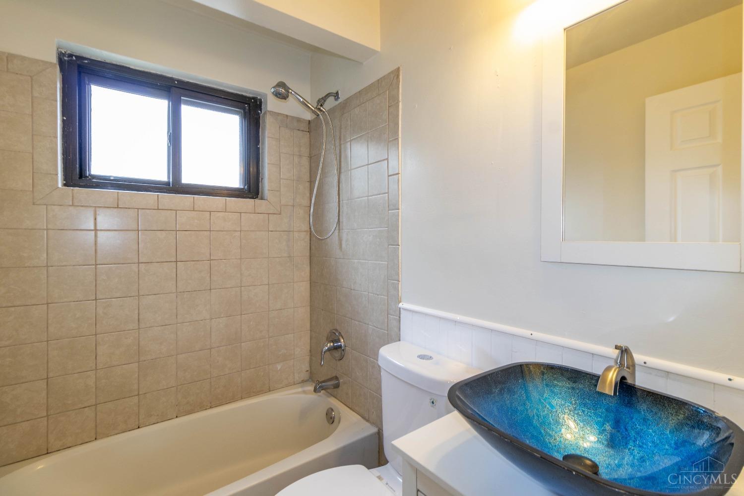 8323 Coghill Lane