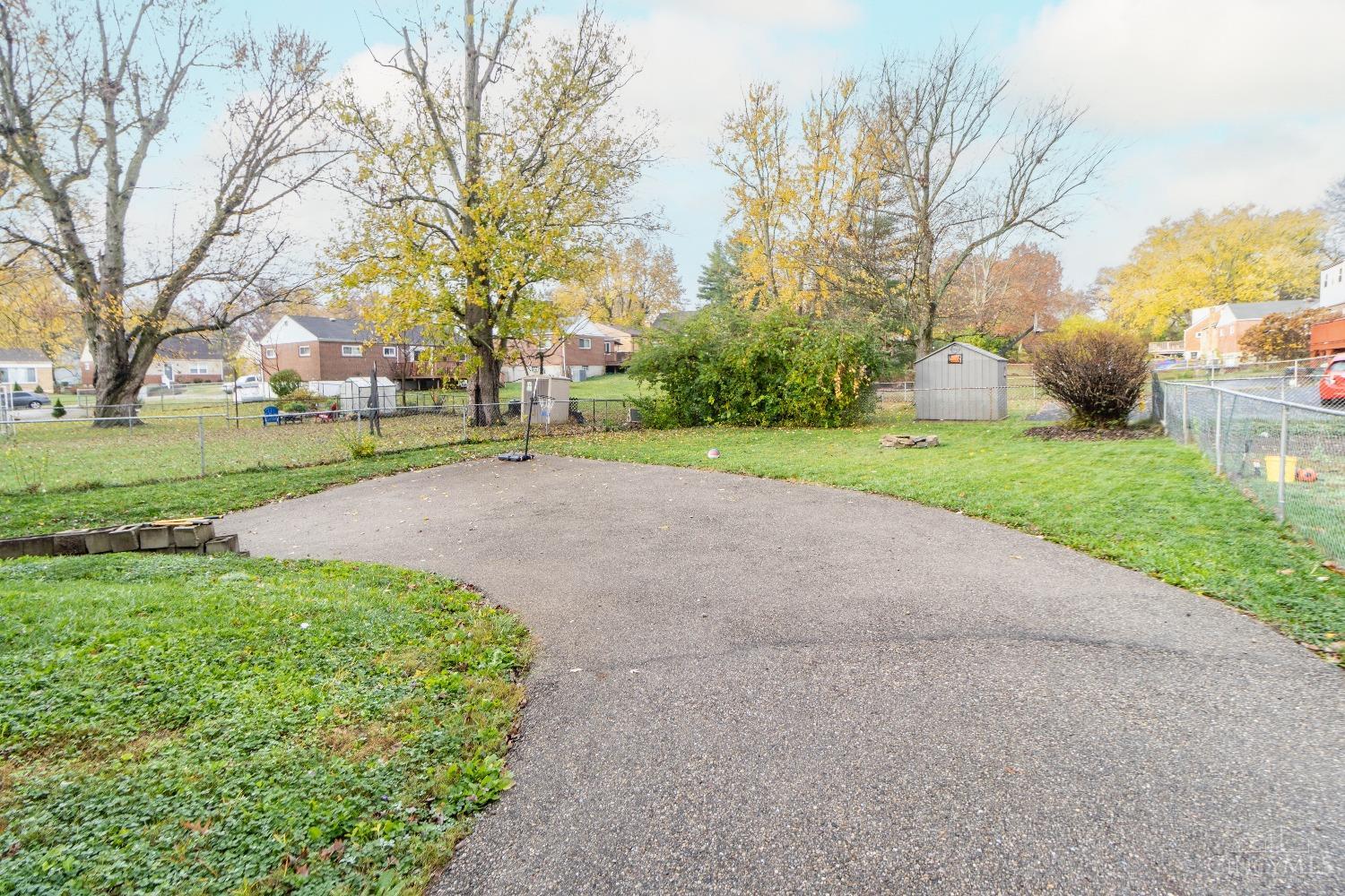 8323 Coghill Lane