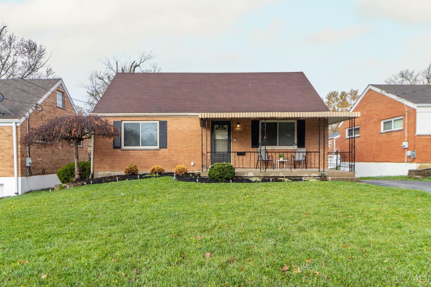 8323 Coghill Lane
