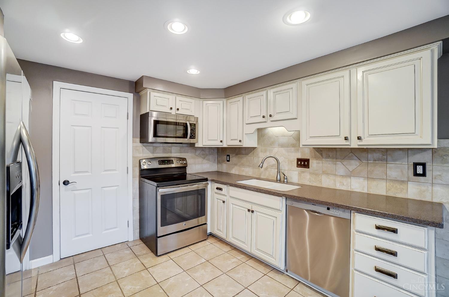 7888 Deerhurst Place
