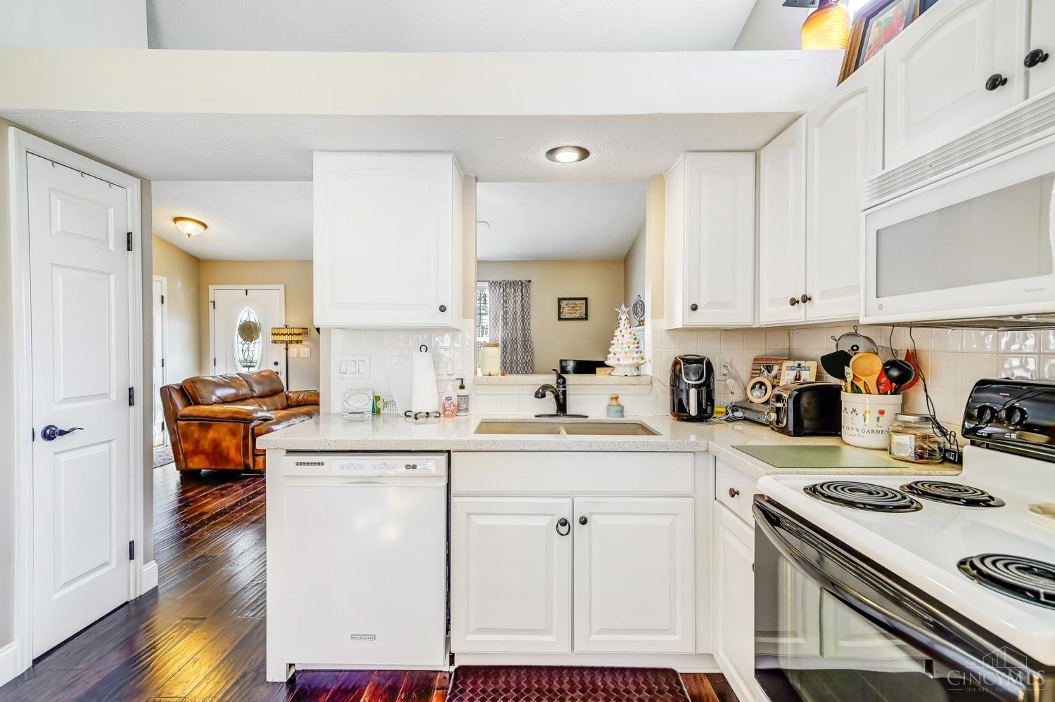 607 Weeping Willow Lane