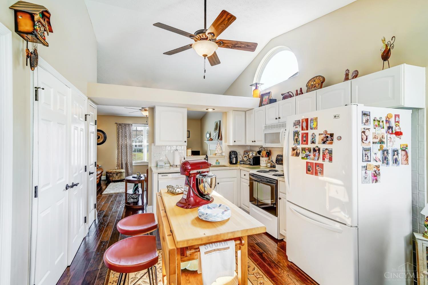 607 Weeping Willow Lane