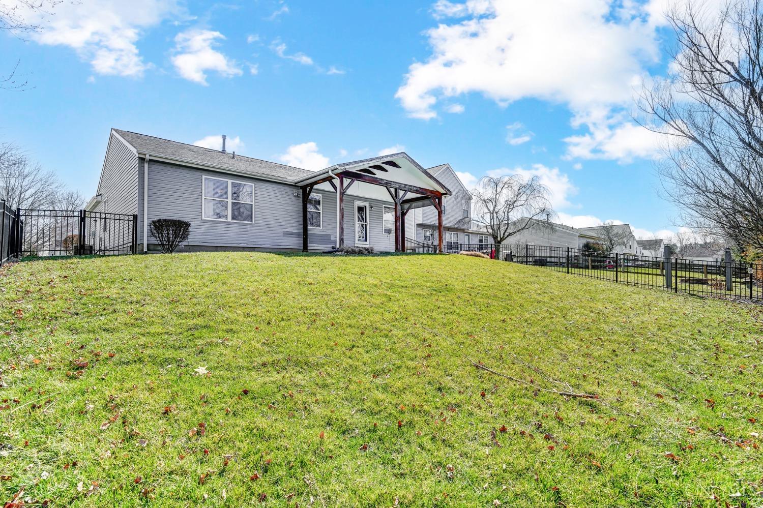 607 Weeping Willow Lane