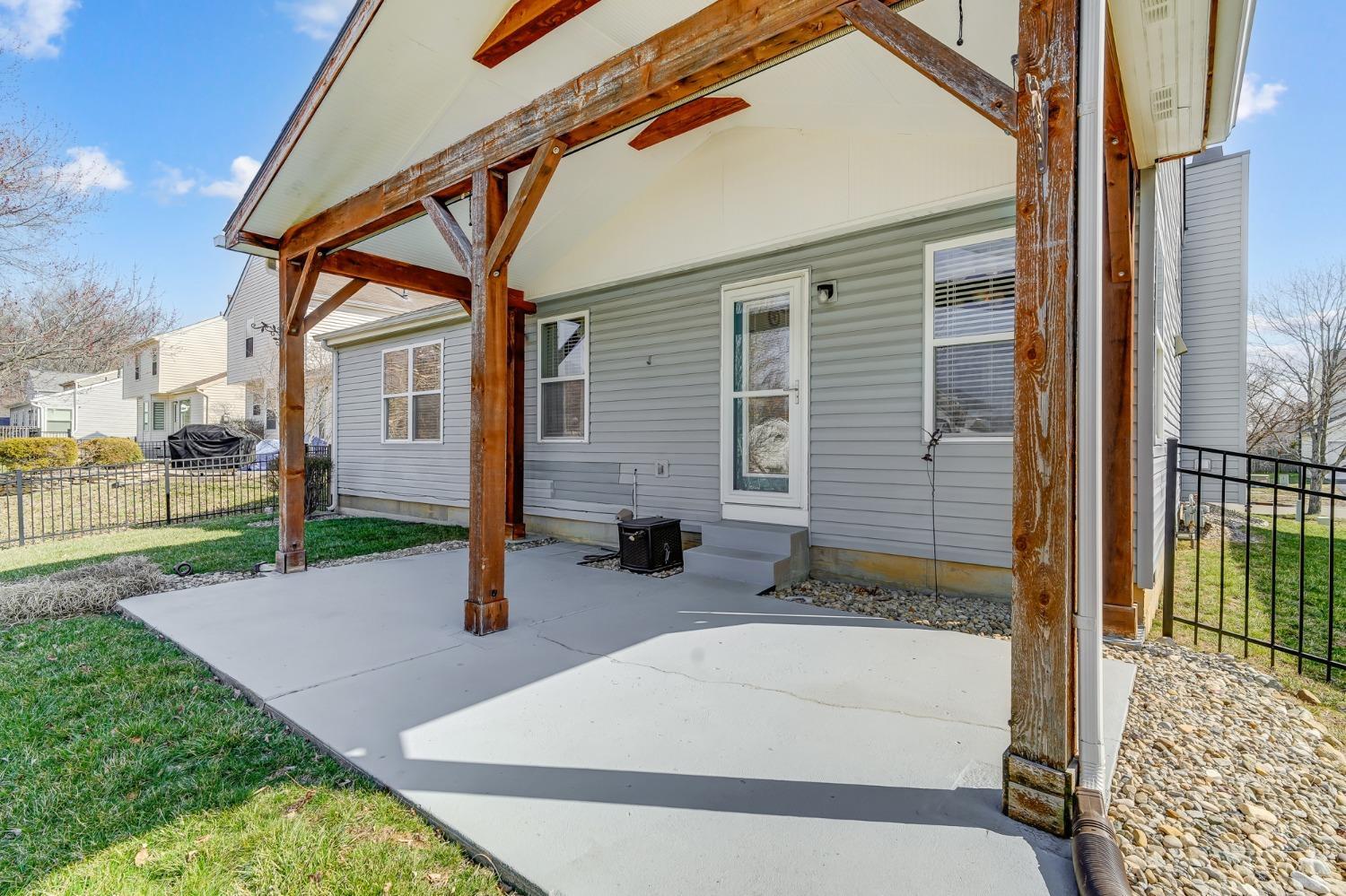 607 Weeping Willow Lane