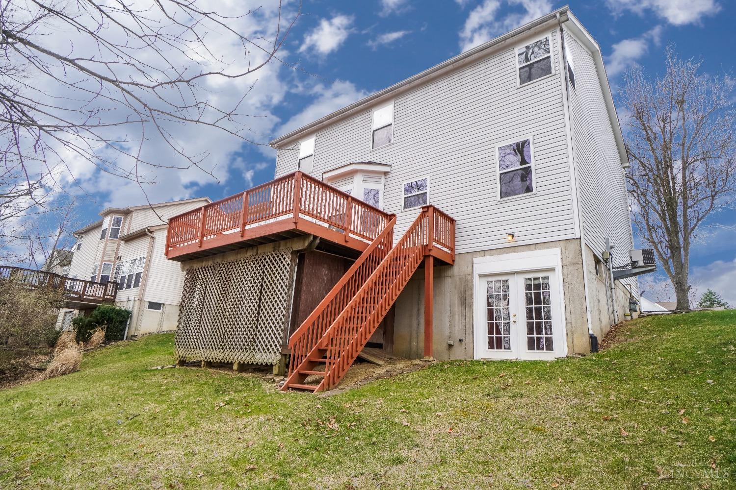 2027 Riverwood Trail