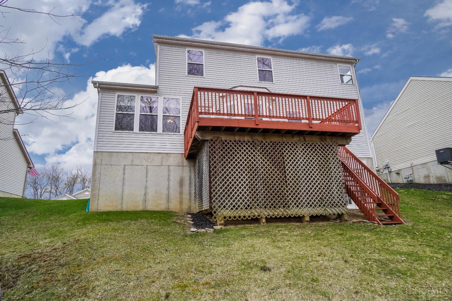 2027 Riverwood Trail