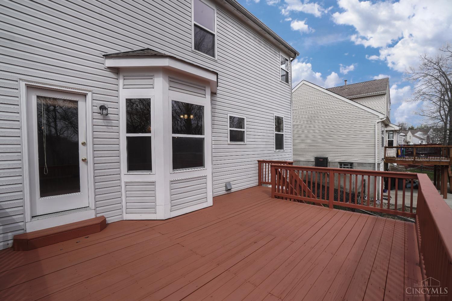 2027 Riverwood Trail