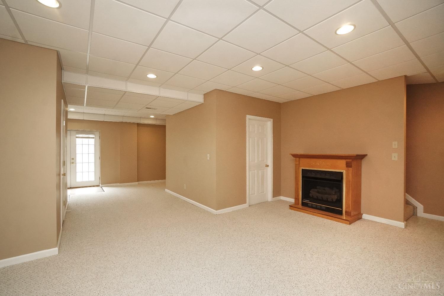2027 Riverwood Trail