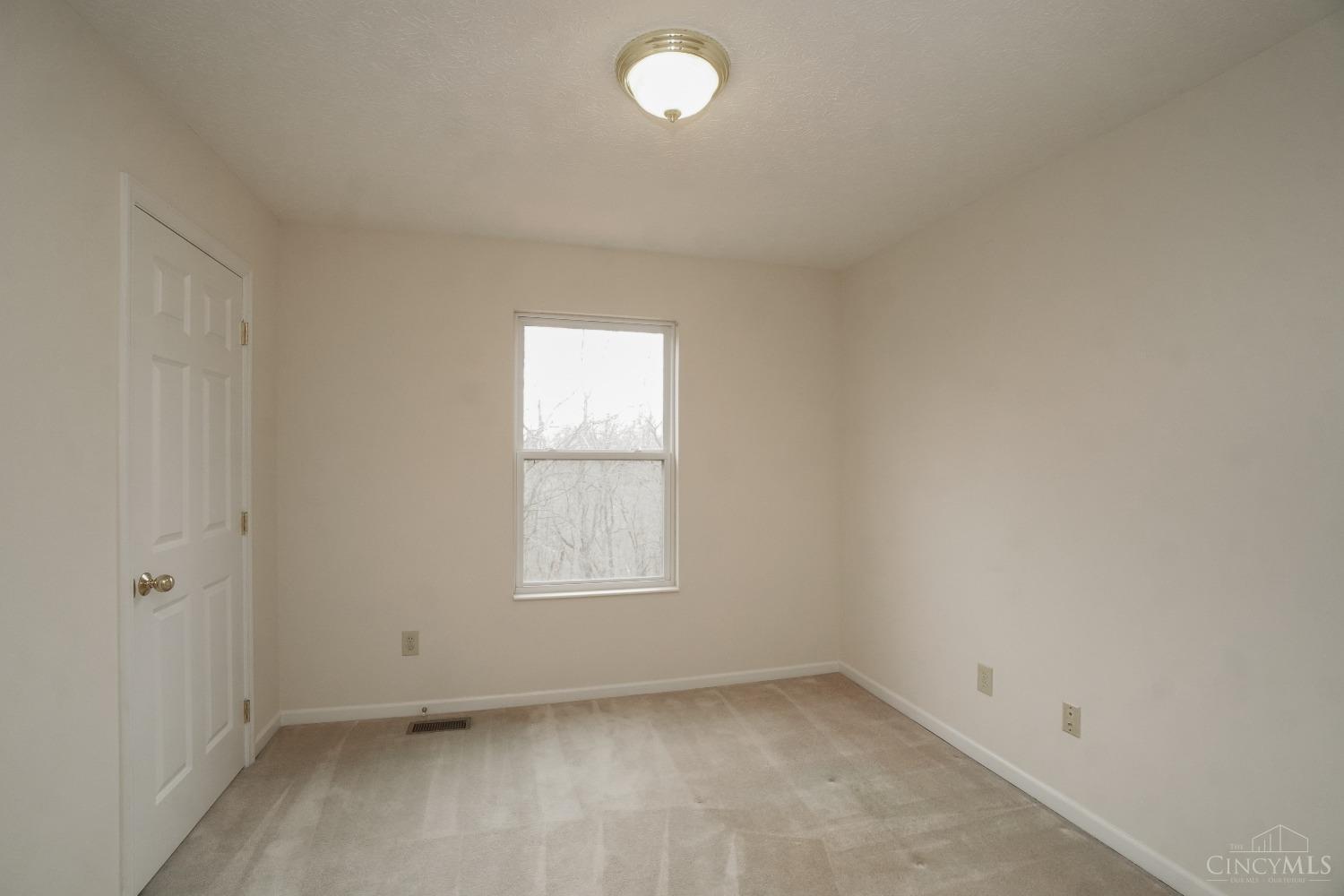 2027 Riverwood Trail