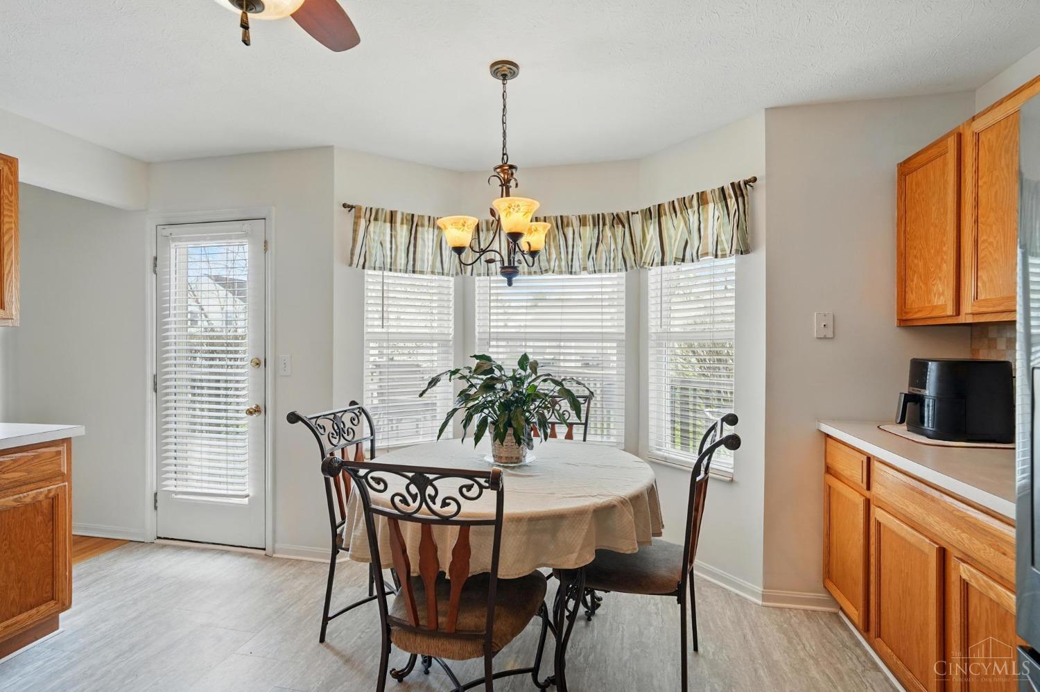 6633 Milkweed Court