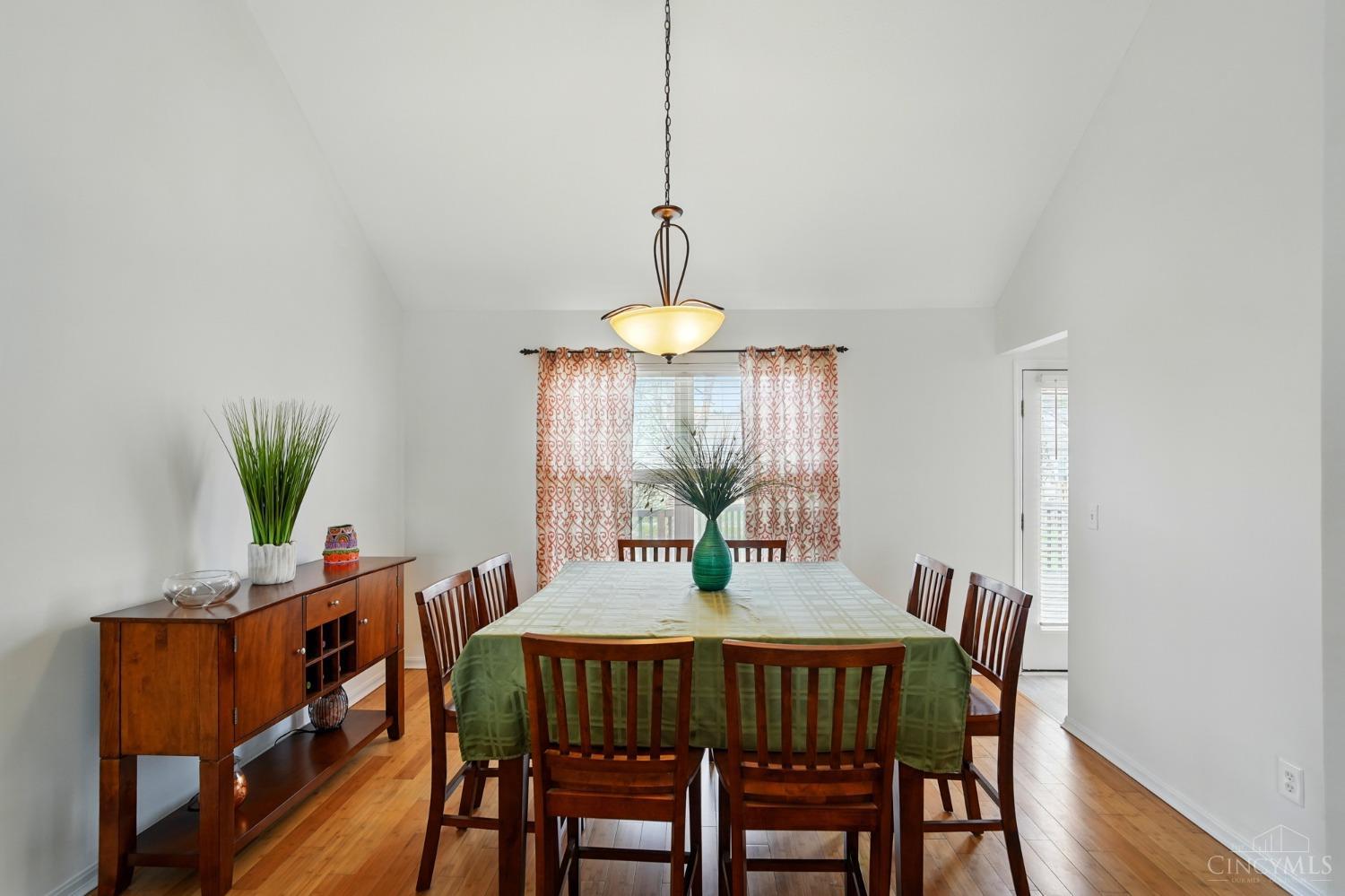 6633 Milkweed Court