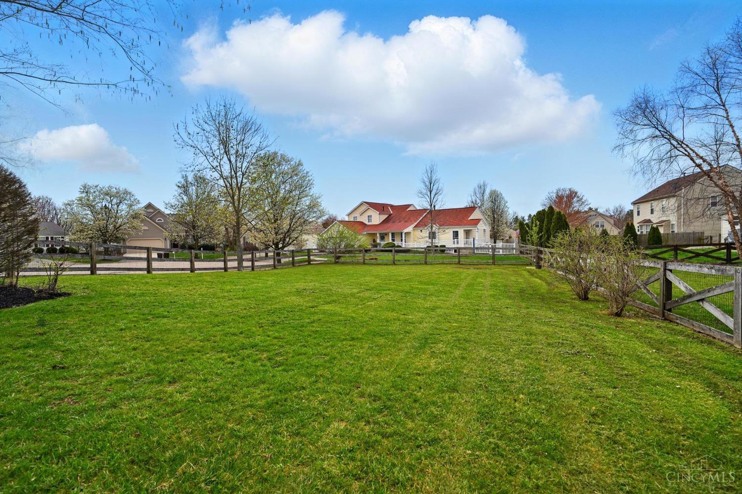 6633 Milkweed Court