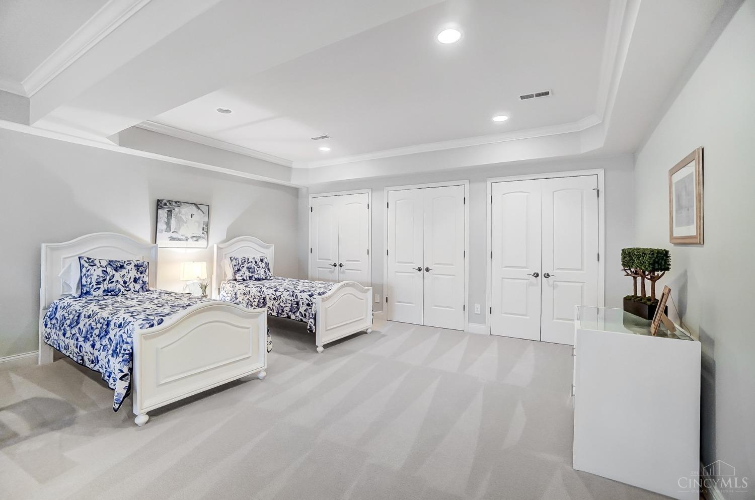 9585 Fox Creek Lane