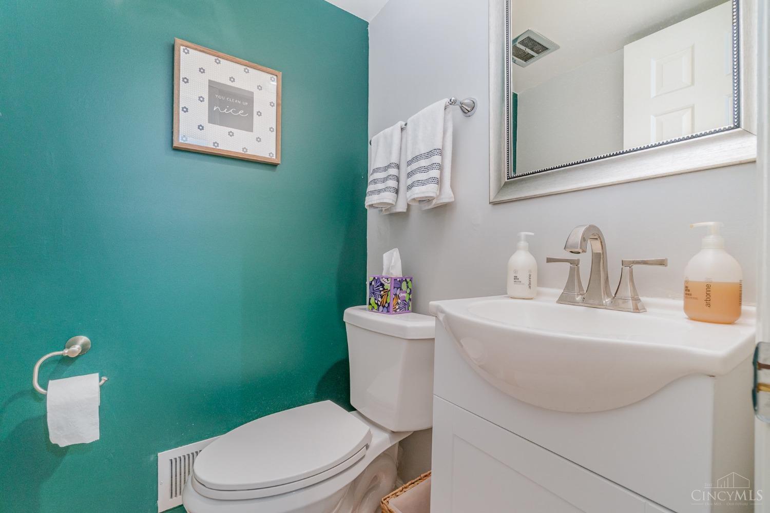 1110 Springfield Pike 5