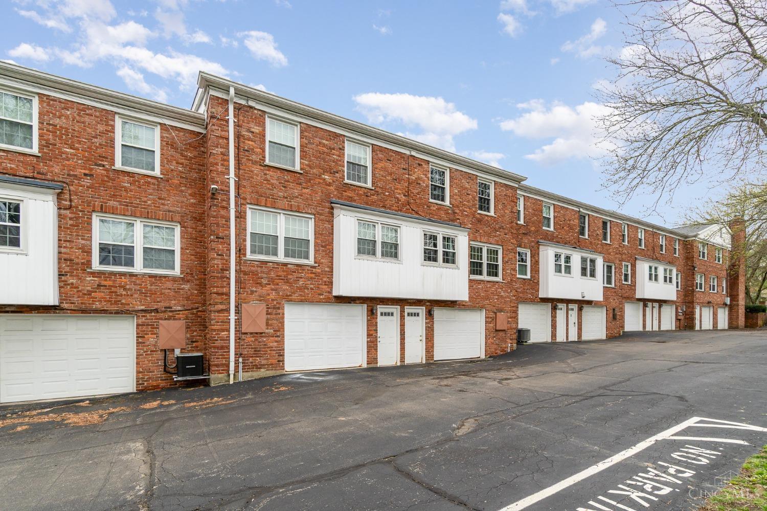 1110 Springfield Pike 5