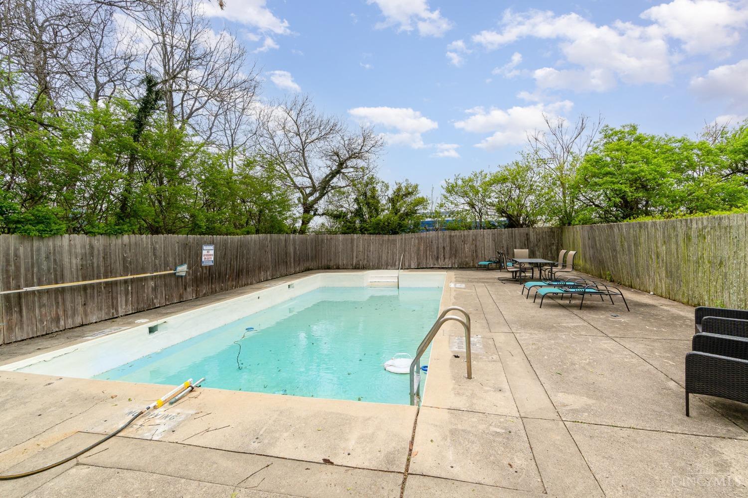 1110 Springfield Pike 5