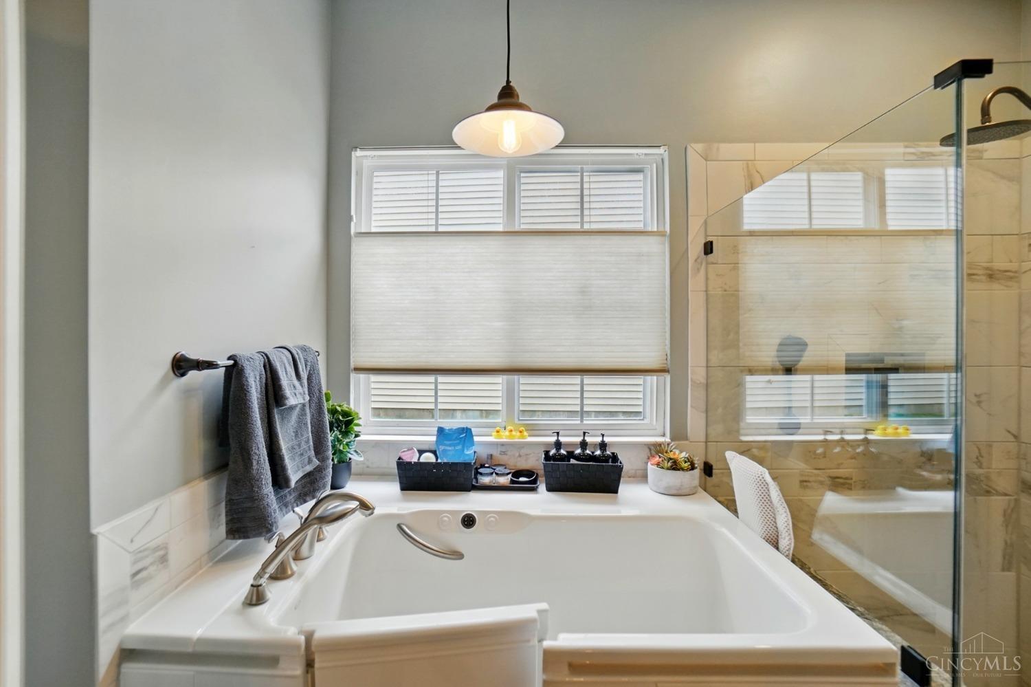 6038 Ferndown Court