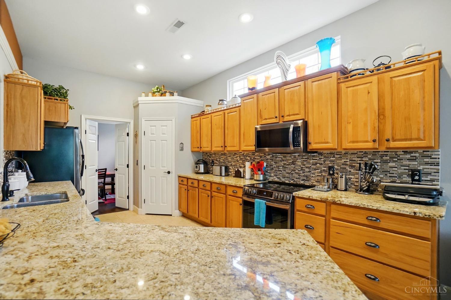6038 Ferndown Court