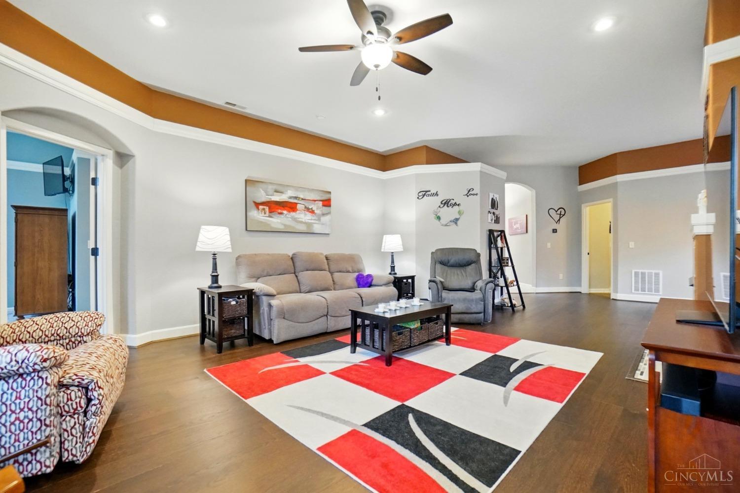 6038 Ferndown Court