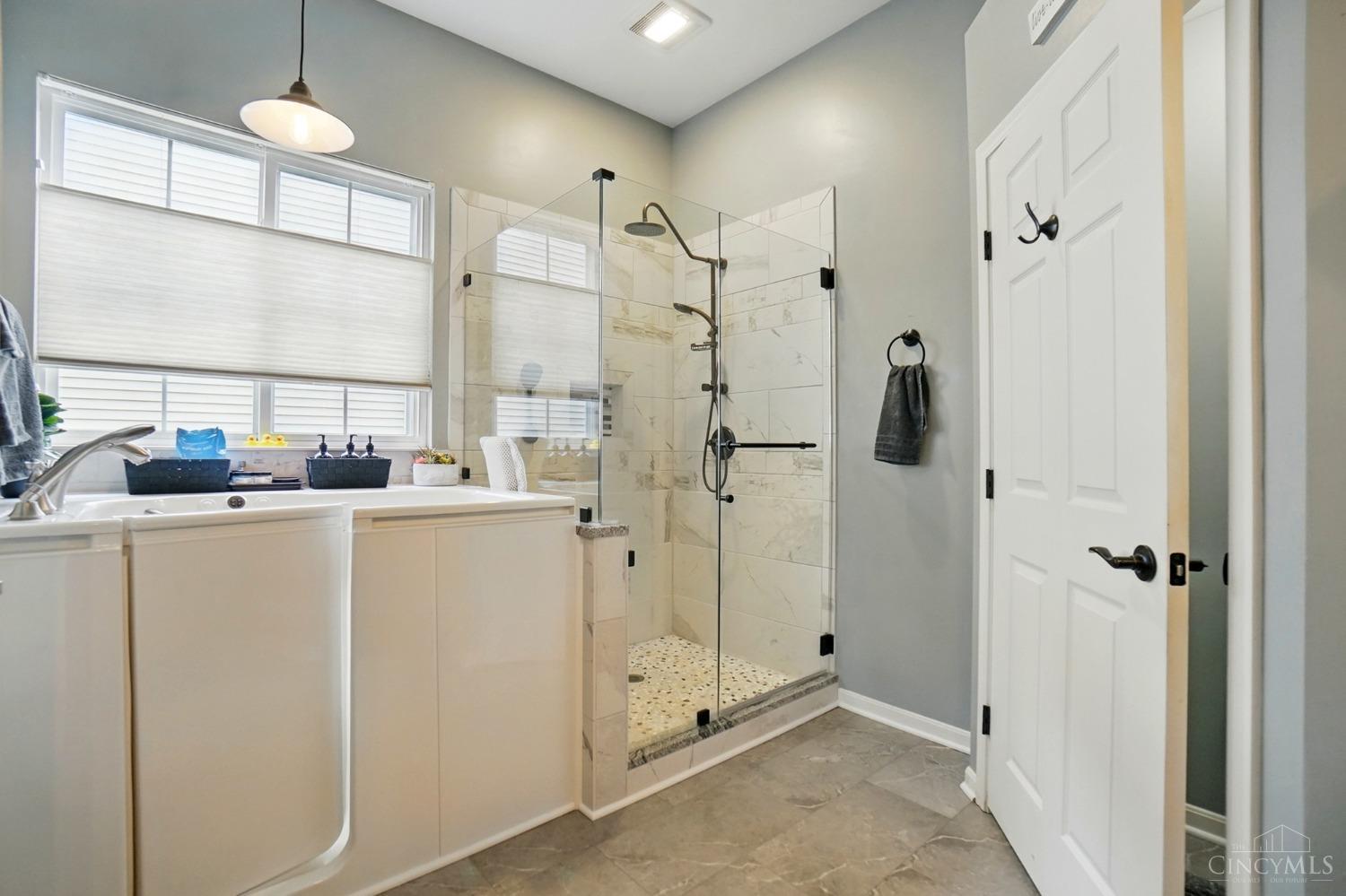 6038 Ferndown Court