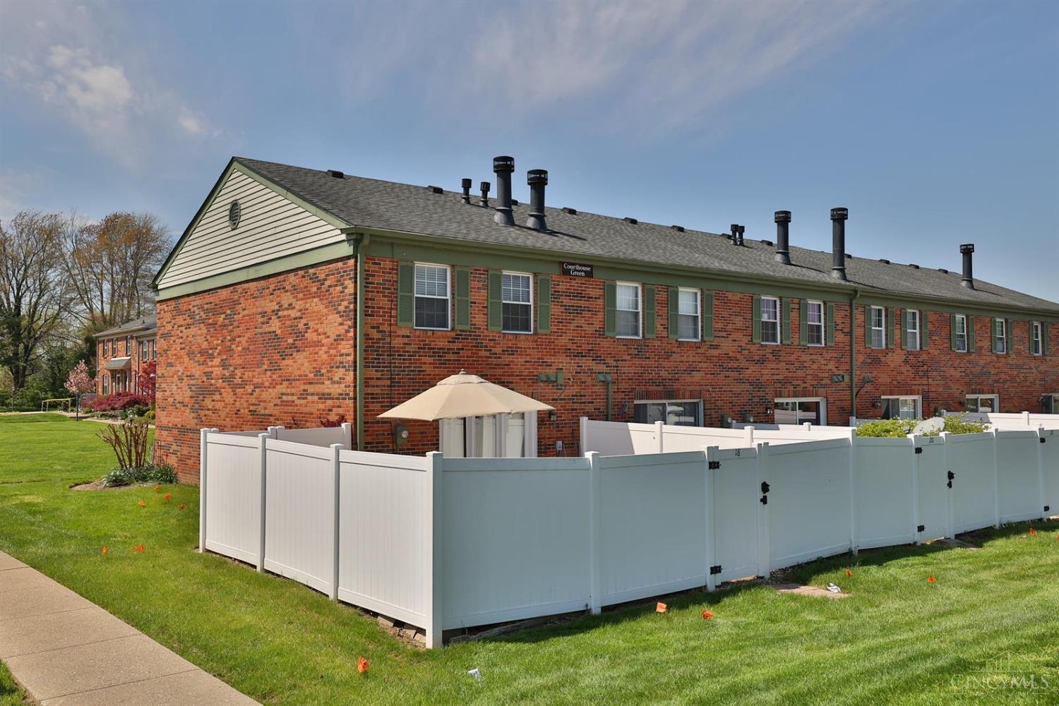 18 Courthouse Green
