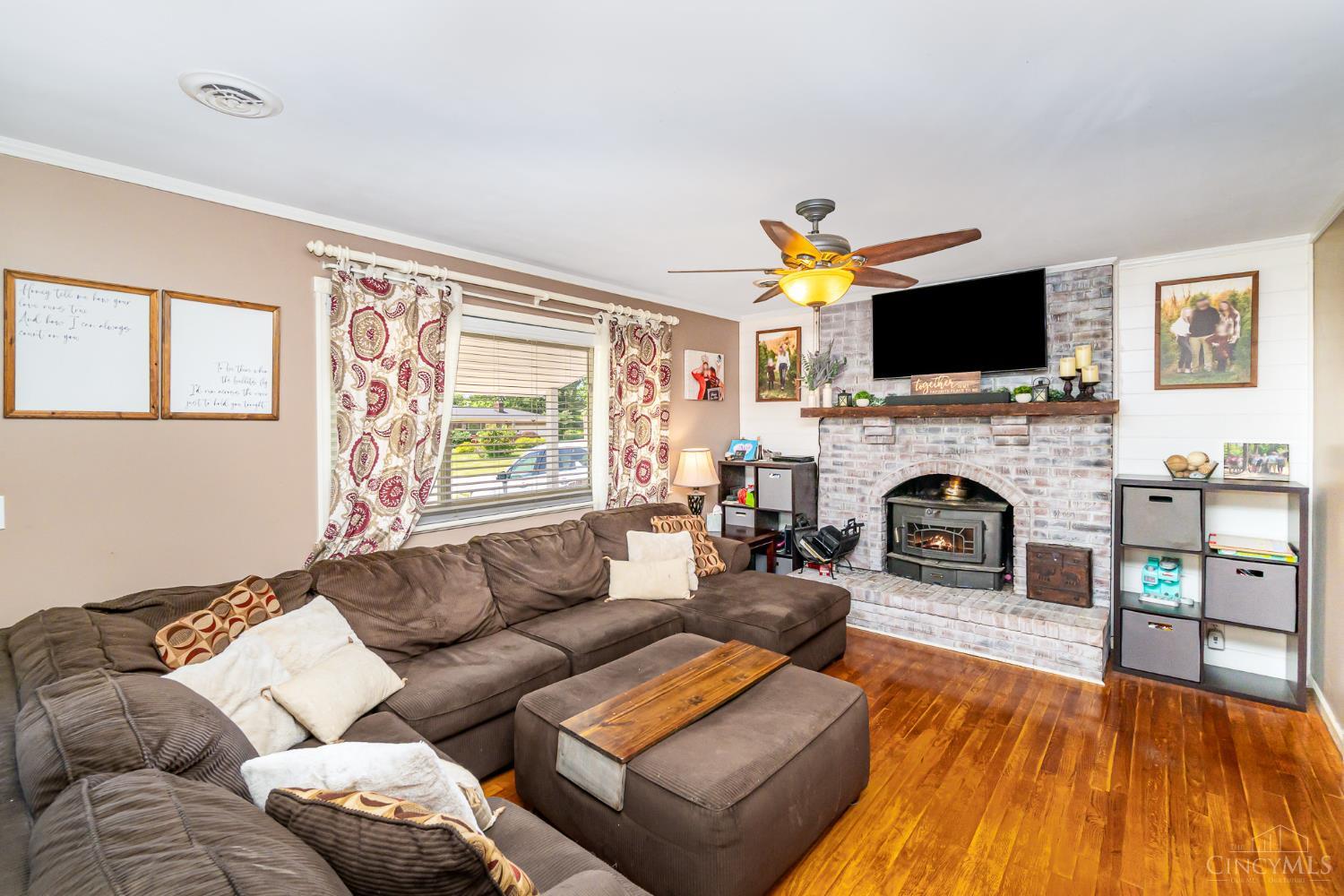 1332 Libby Lane