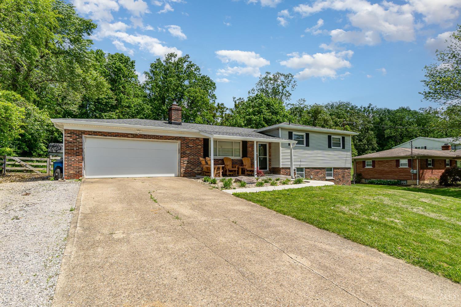 1332 Libby Lane