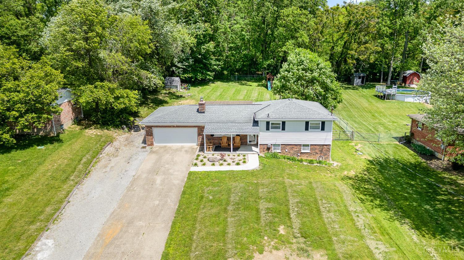 1332 Libby Lane